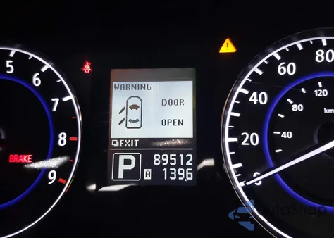 2015 Infiniti Q40 z USA, uszkodzony, nr VIN JN1CV6AR9FM522984